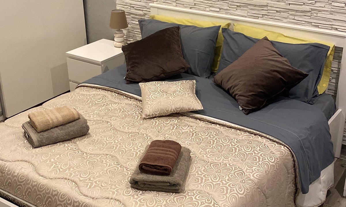 Ficarazzi Apartment | MAISON BLANCHE IN THE CENTER OF THE VILLAGE