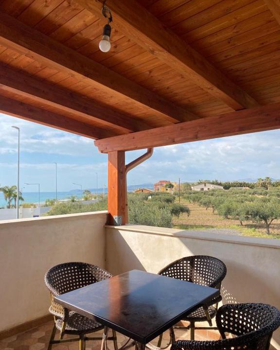 Magellano House | Mare e templi 2