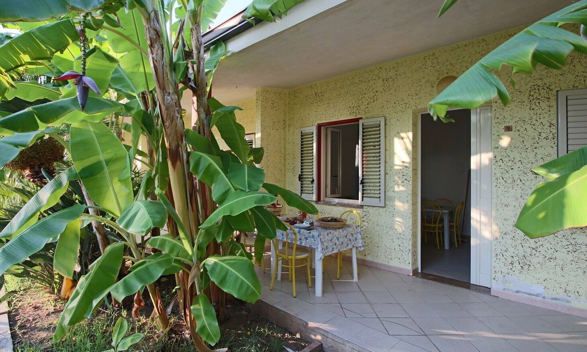 Santa Maria Apartment | Mediterranean Holiday Home for 4