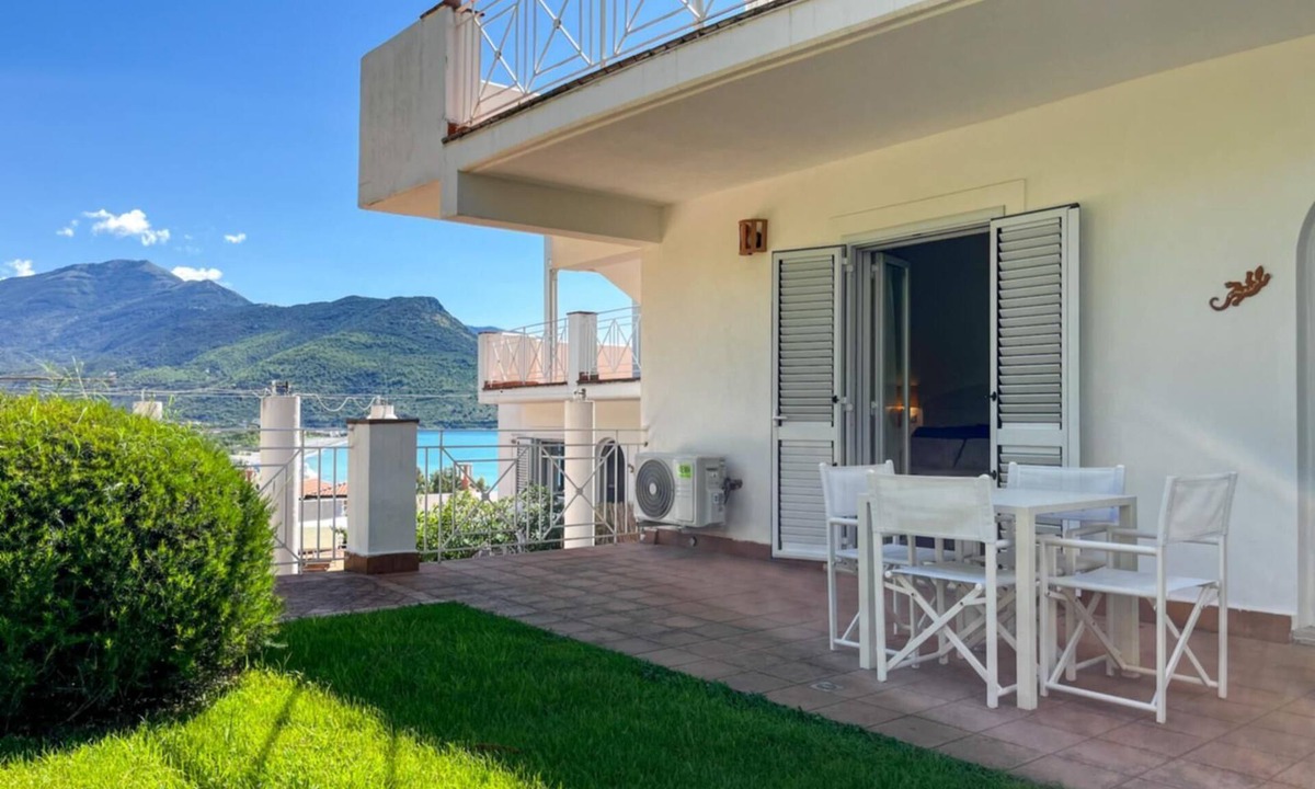 Villammare Apartment | Mirto Apartment located inside the Residence le Ruve Bianche with swimming pool and private beach