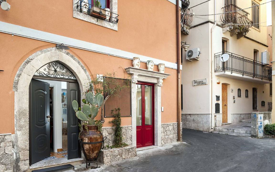 Taormina City Centre House | Miseria e Nobiltà