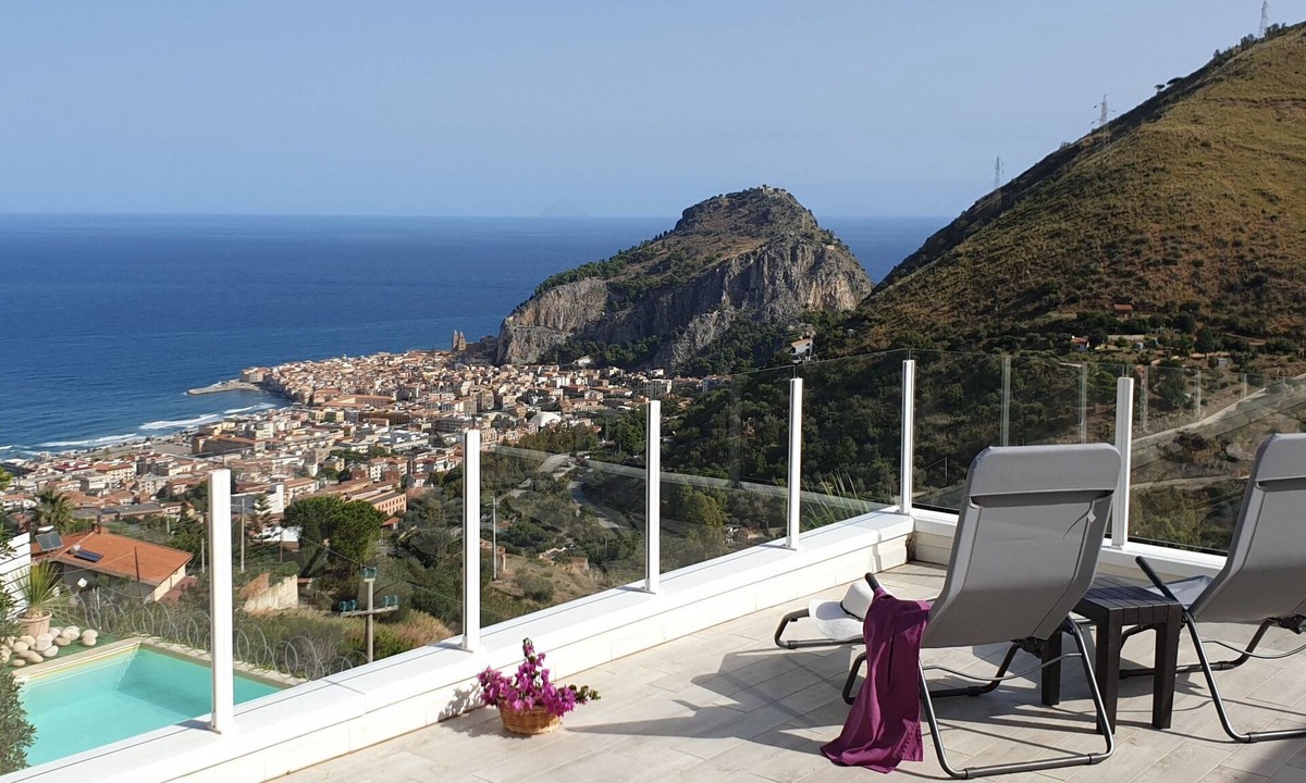 Cefalu House | mit Privatpool für 10 Personen in Cefalù, Sizilien by Interhome