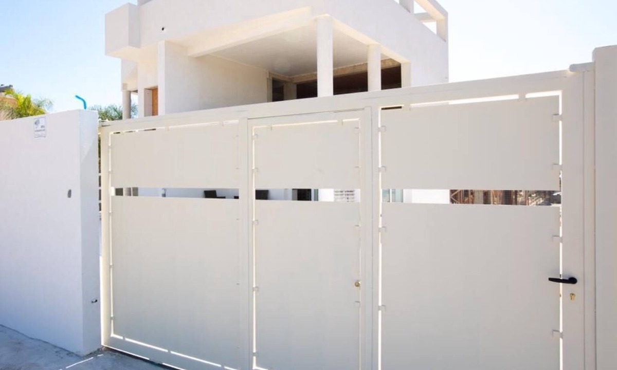 Eastern Sicily Apartment | Modern and brand new apartment in villa five minutes from the sea and downtown