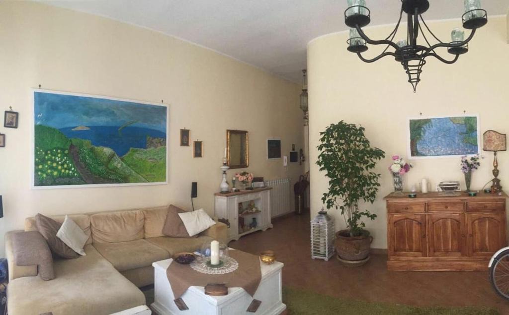 Mondello House | mondello lilla' room