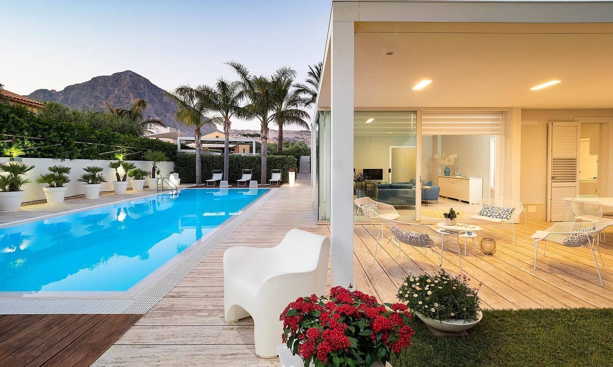 Custonaci Villa | My Rental Homes - Villa Rossini with pool surrounded by large terraces and garden