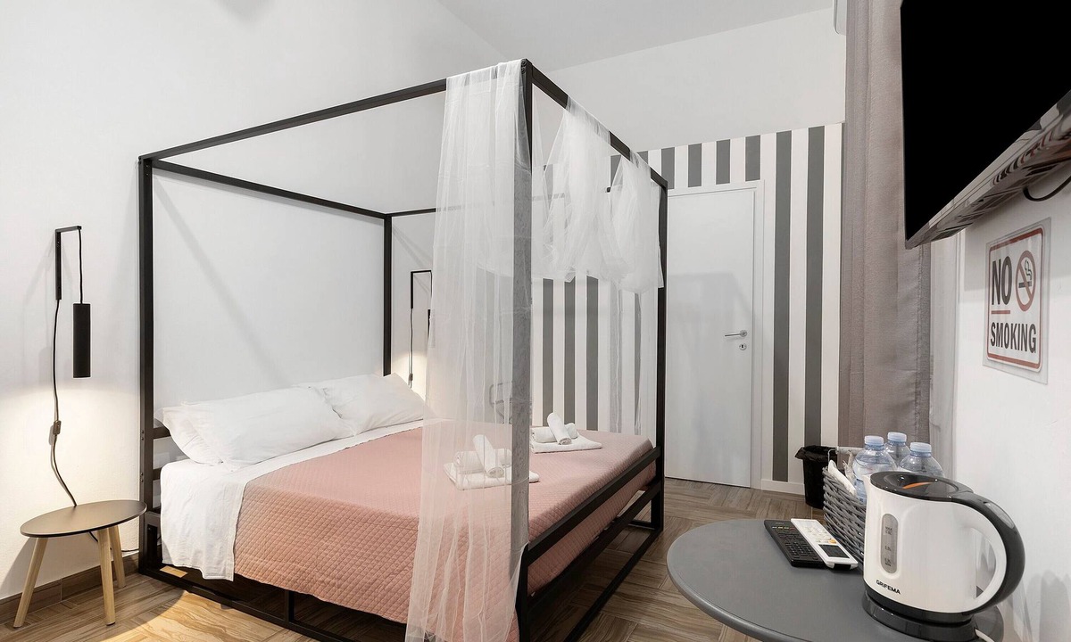Corso dei Mille - Sant'Erasmo Apartment | Myla's Rooms 3 with Wi-Fi and Air Conditioning
