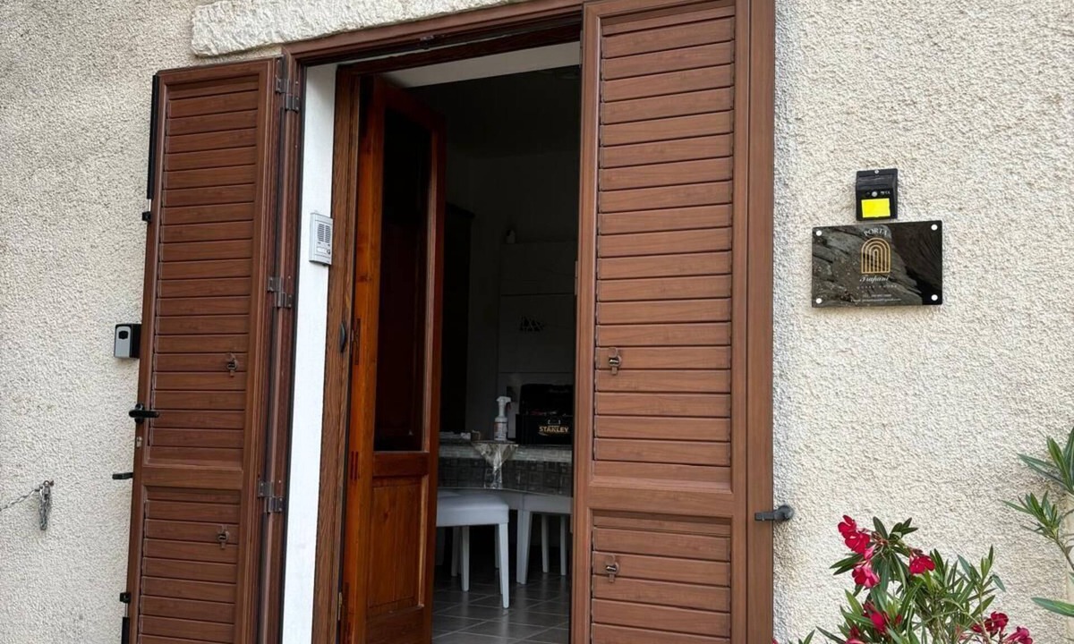 Erice House | Nel Magnifico Borgo Medievale di Erice Sorge Porta Trapani Guest House