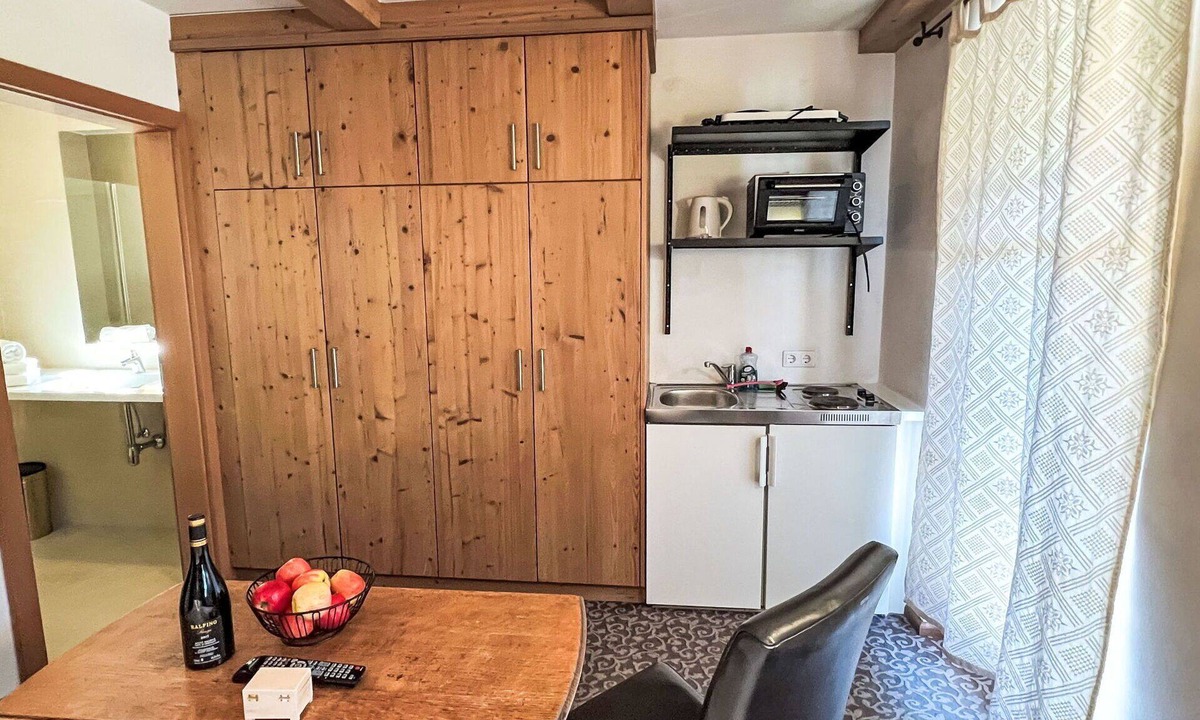 Oberndorf in Tirol Apartment | Nice apartment for 2 people with WIFI, TV and balcony