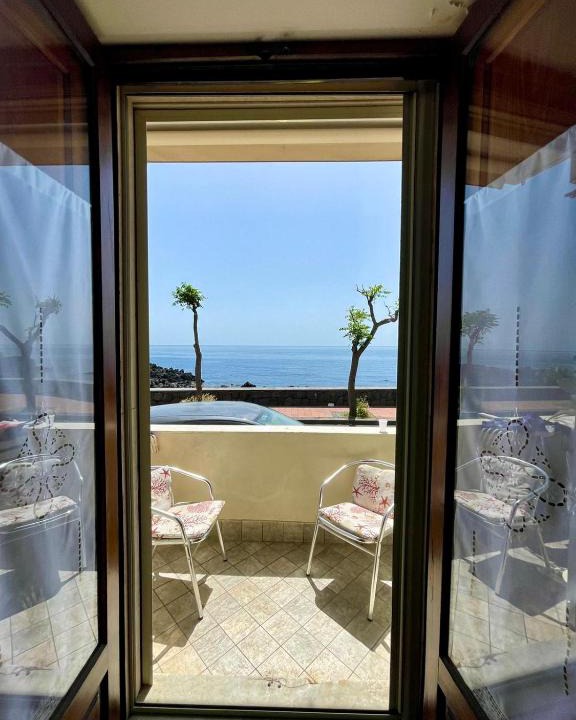 Stazzo Apartment | Nice Sicily Little family home