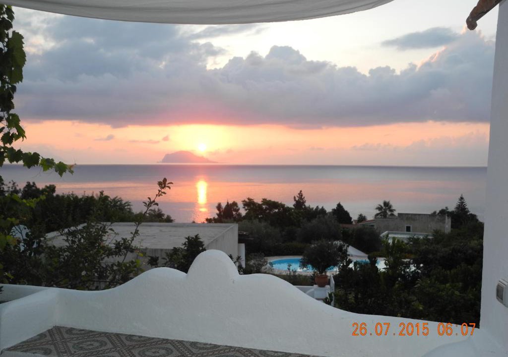 Santa Marina Salina Bed & Breakfast | Note di Salina