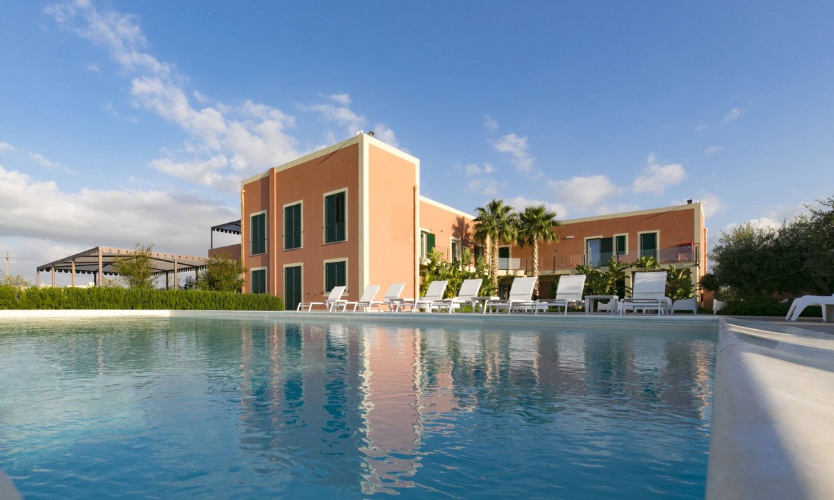 Paceco House | Olea Court Resort