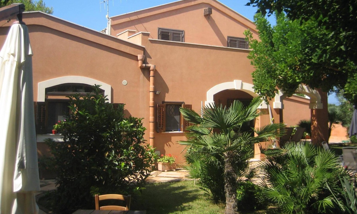 Marsala Villa | Oleander's House....((Campaign, sea, history, culture and tranquility. ...)