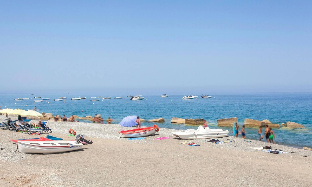 San Fratello House | On the north coast of Sicily, this creative vacation home welcomes you in San Fratello.