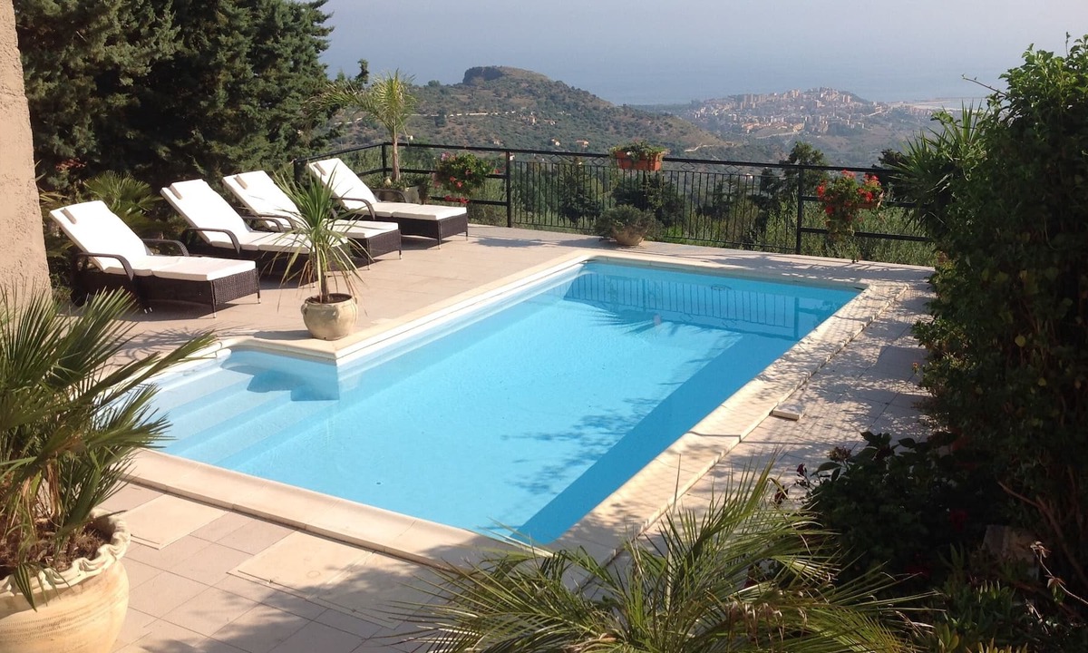 Termini Imerese Villa | Outstanding Sea & Mountain Views by day & night. Private Pool, jacuzzi