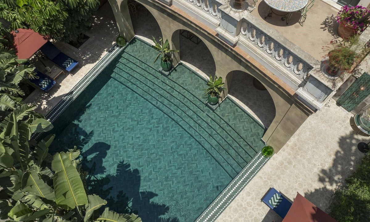 Acireale Villa | Palazzo Musmeci - Six Bedroom Villa, Sleeps 12