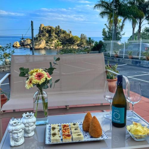 Mazzaro Apartment | Paradisea Taormina Guillhome