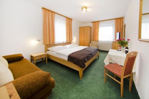 Pressbaum House | Pension Parzer Pressbaum bei Wien