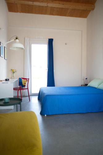 Vittoria House | Petrikore - Rosso