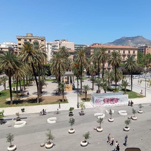Ruggero Settimo Apartment | Politeama Suite