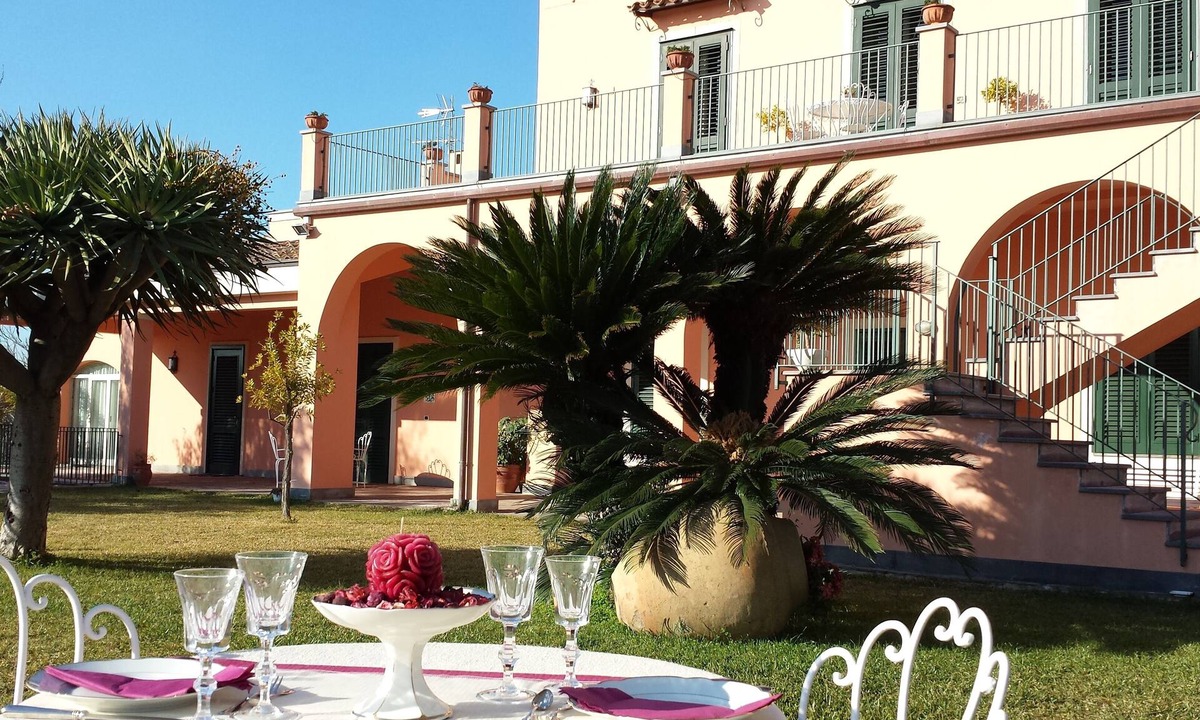 Acireale Villa | Prestigious nineteenth-century villa between Etna and the sea