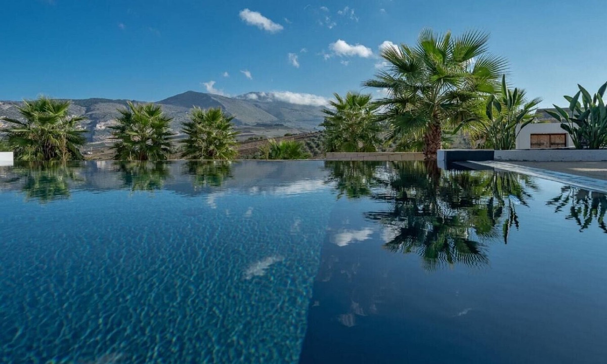 Buseto Palizzolo Villa | Private countryside villa with swimming pool