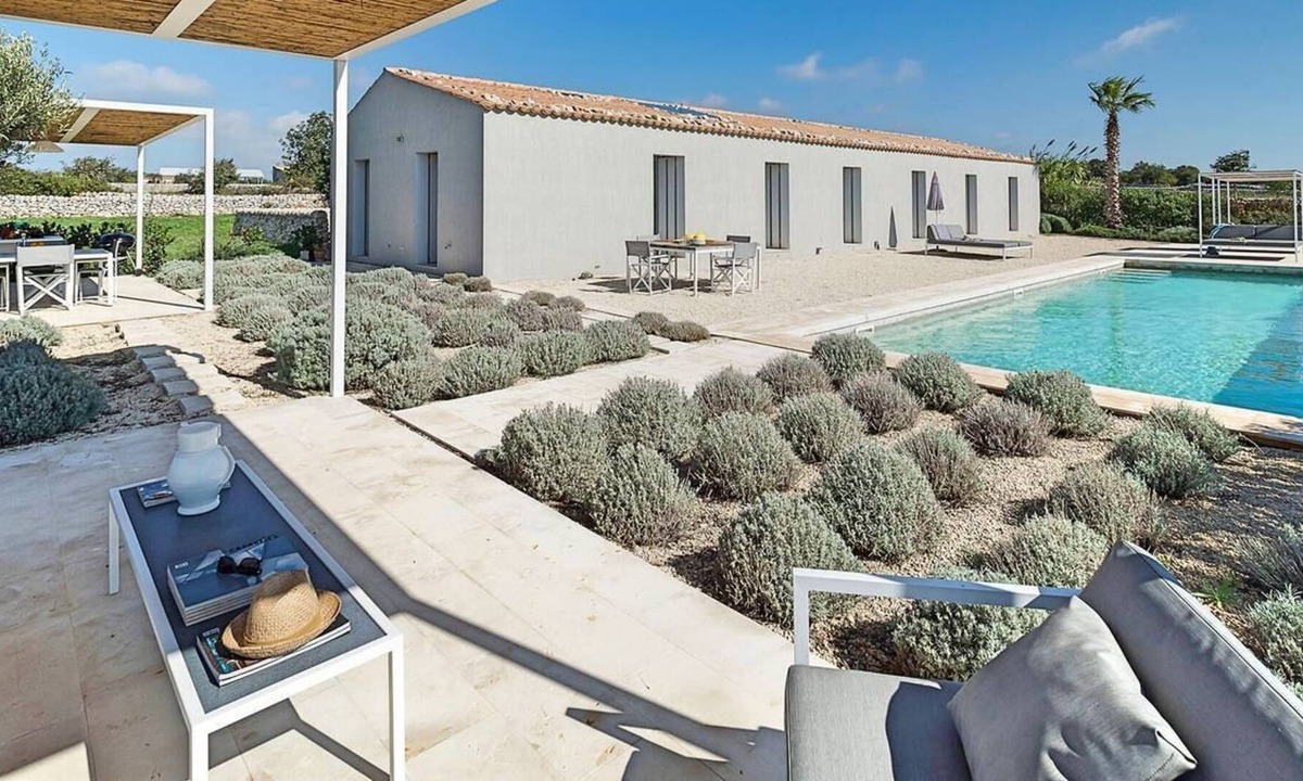 Ragusa Villa | Private villa with swimming pool