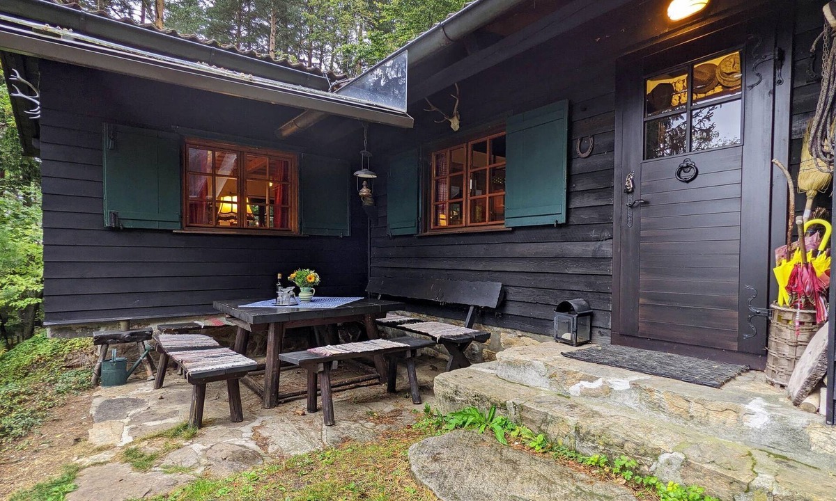 Hochegg House | Quaint hunting lodge in Edlitz in the middle of the forest