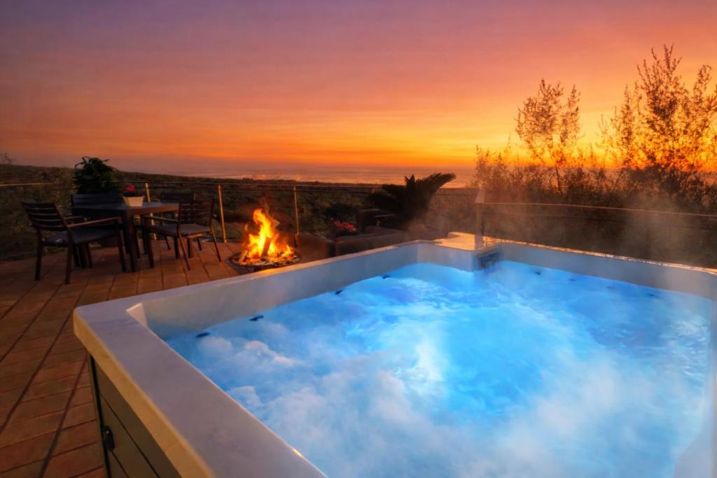 Ragalna Apartment | Rahal Etna Luxury- Private jacuzzi & Infinity Pool