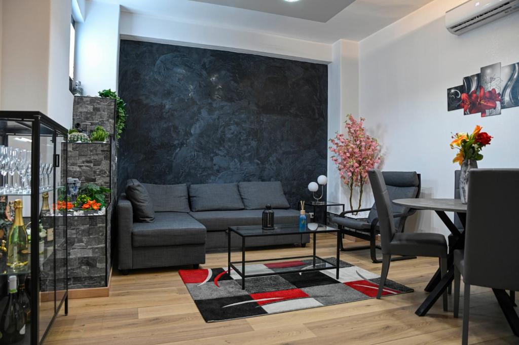 Borgo-Sanzio Apartment | Romeo Zen Luxury Home