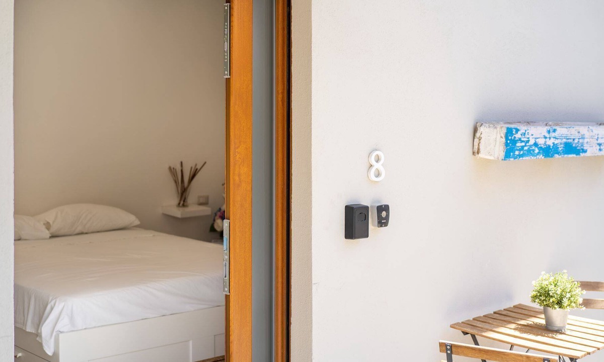 Strongoli Apartment | Room in the heart of Strongoli Marina.