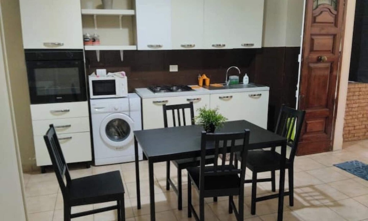 Borgo-Sanzio House | Room in the historic center of Catania 1