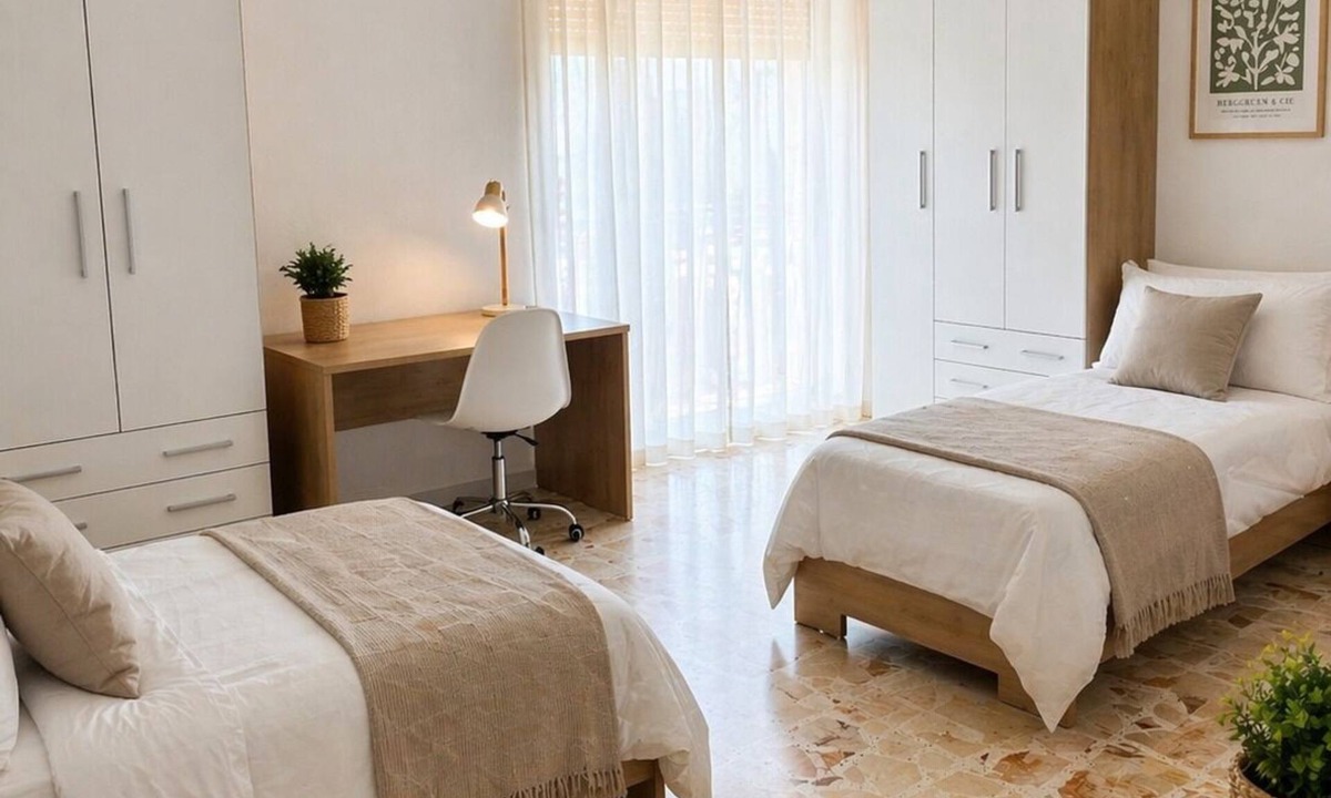 Gravina di Catania House | Room with private bathroom in apartment near policlinico cittadella catania