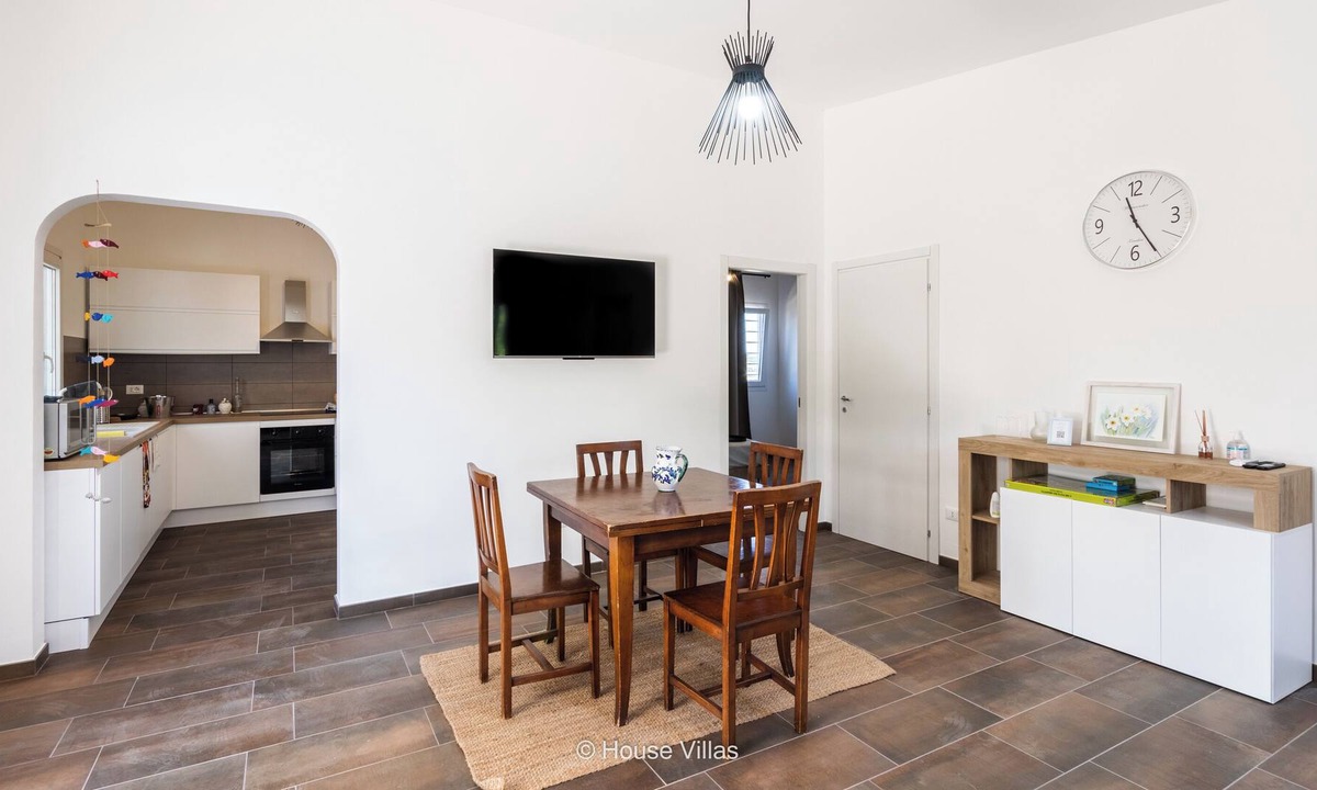 Noto Villa | Rose Violet House - Two Bedroom Villa, Sleeps 6