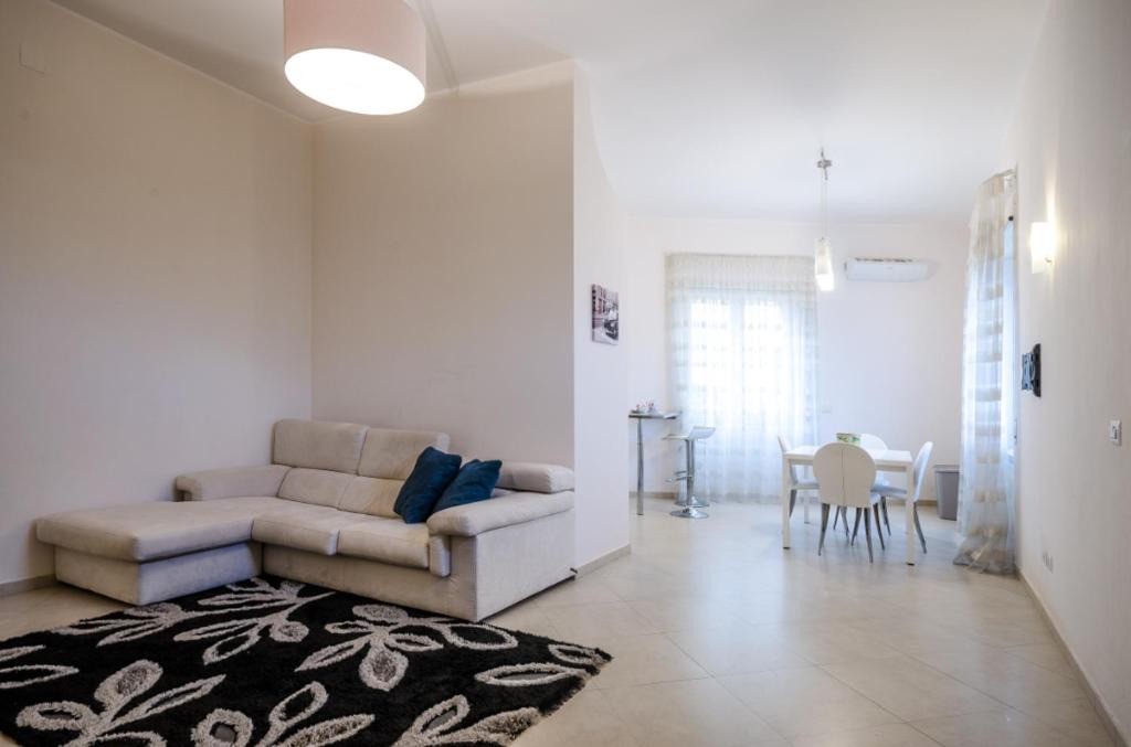 Rometta Marea House | Sandraus