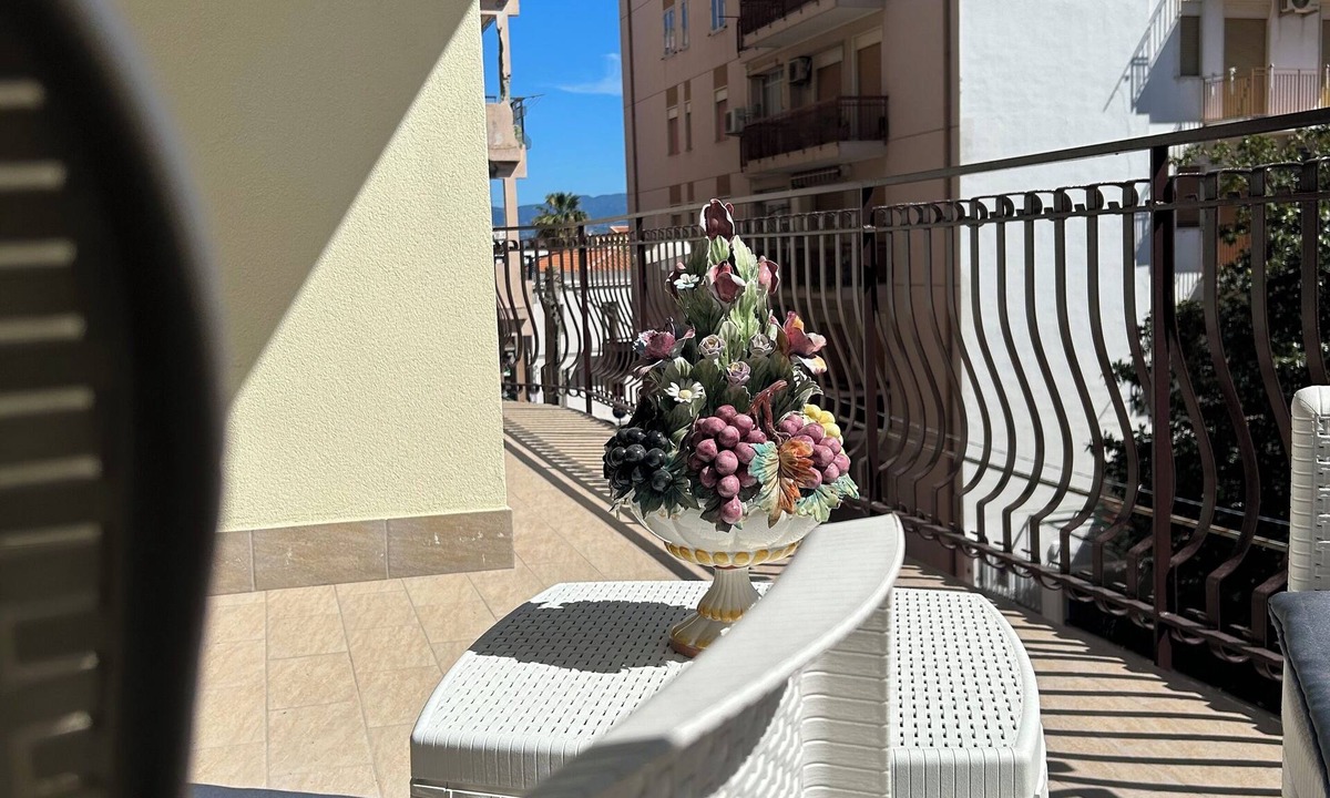 Milazzo Apartment | Saturn vacation home. It is located within walking distance of the sea, 150 meters from the center