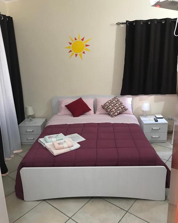 Scilla House | Scilla Sole