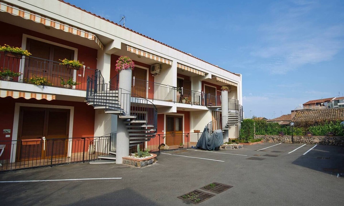 Stazzo Apartment | Sicily apartment near the sea, between the Etna volcano, Taormina, Syracuse