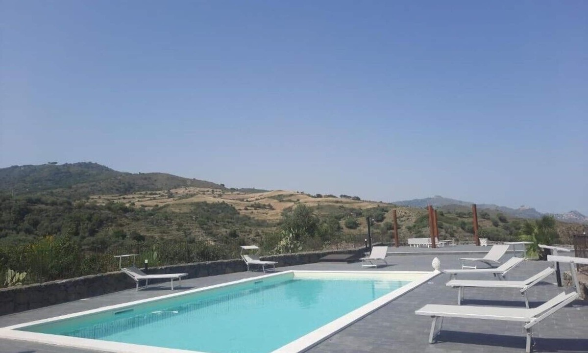Piedimonte Etneo Apartment | Siesi Appartamento + Camera