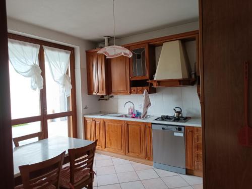 Villa Guardia Apartment | Signorile quadrilocale nel verde di Villa Guardia