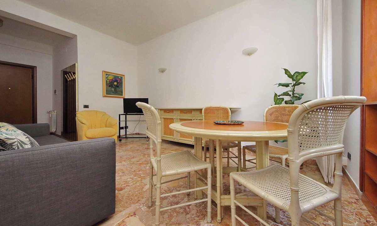 Tuscolano Apartment | Spacious 1‑BR with Balcony 850M to Furio Camillo (Line A)