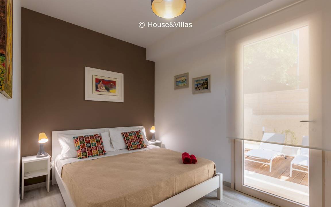 Avola House | SR-A522-AMOR143AT - Carla's Home