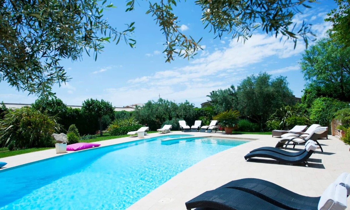 Michelica Villa | Stone House villa surrounded by nature