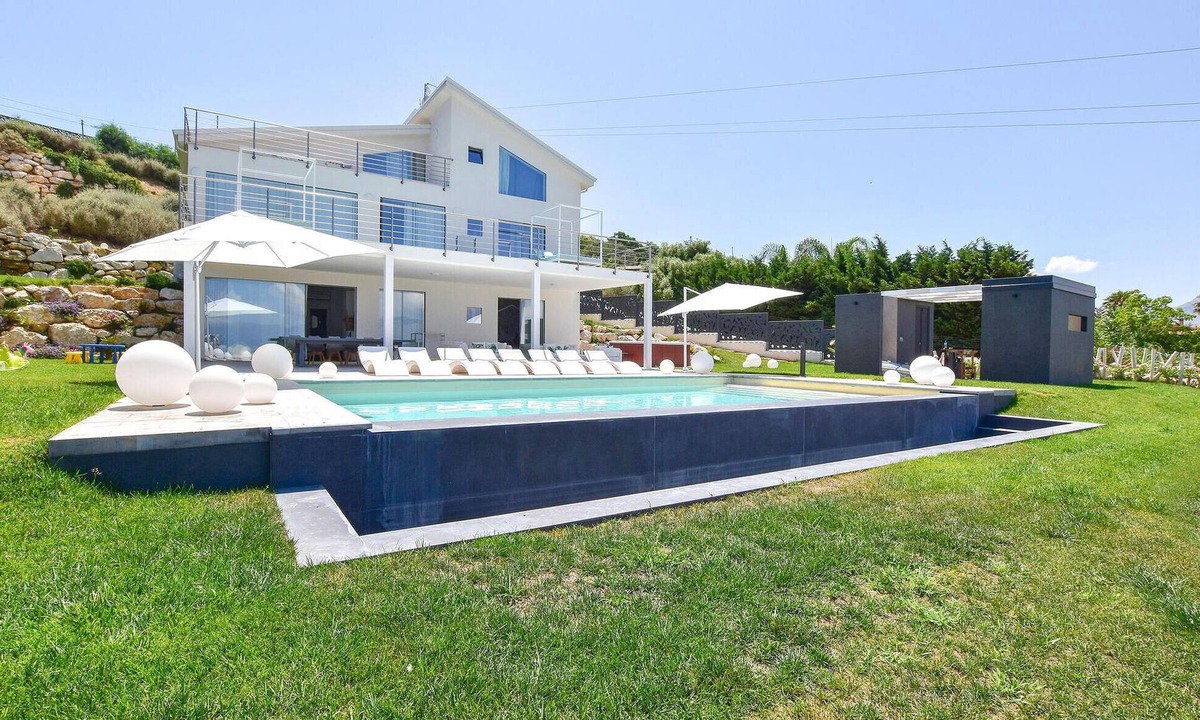 Partinico House | Stunning home in Balestrate