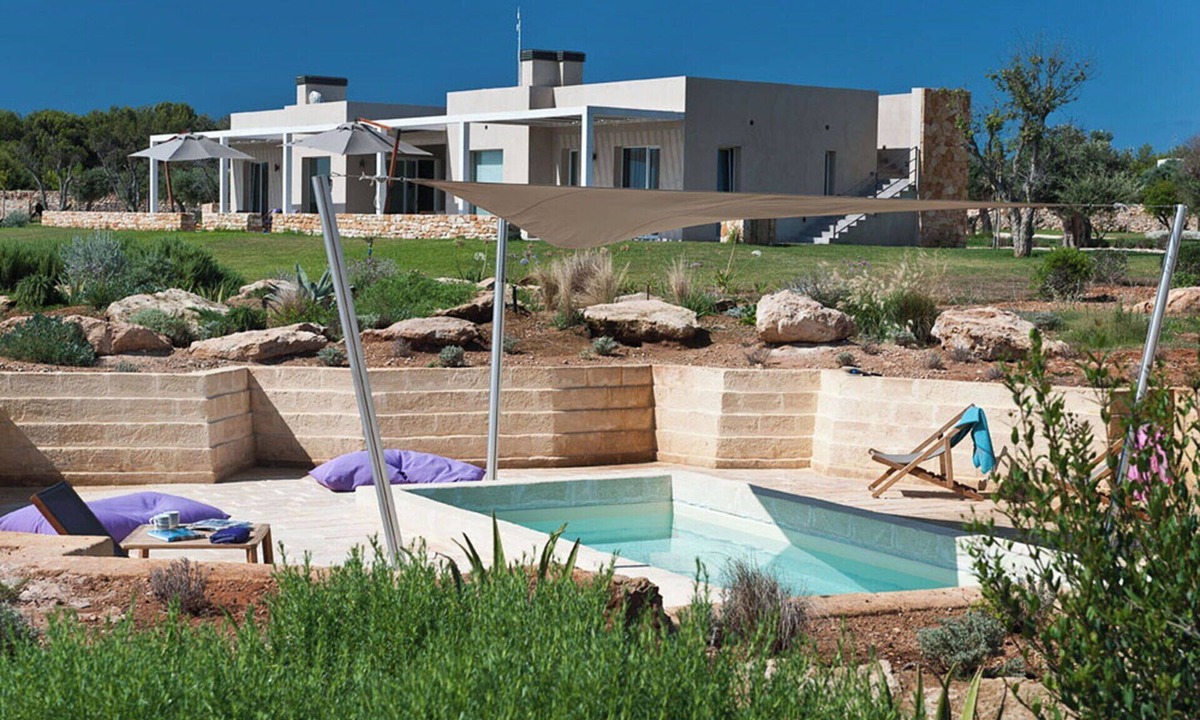 Favignana Villa | Stunning private villa for 8 people with WIFI, private pool, A/C and TV