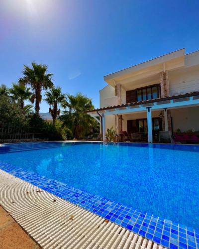 Scopello Villa | Stunning Seafront Villa in Scopello Pool & Jacuzzi