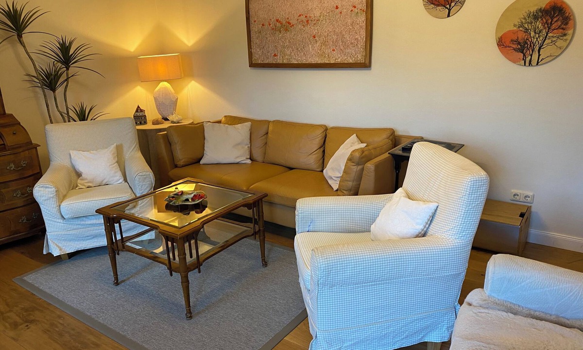 Steyr Apartment | Stylish apartment Steyr, 2 bedrooms, parking in the enclosed garden.