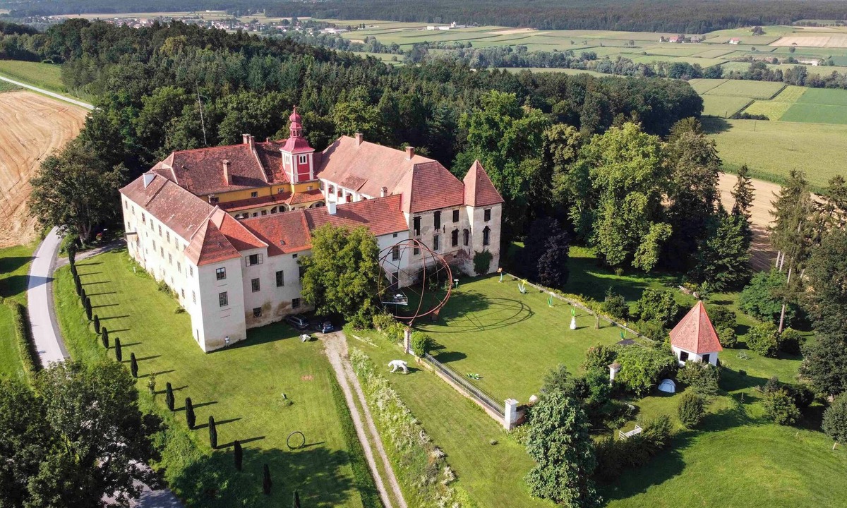 Ilz Apartment | Stylish short break in the Renaissance castle Kalsdorf - Apartment Wildenstein