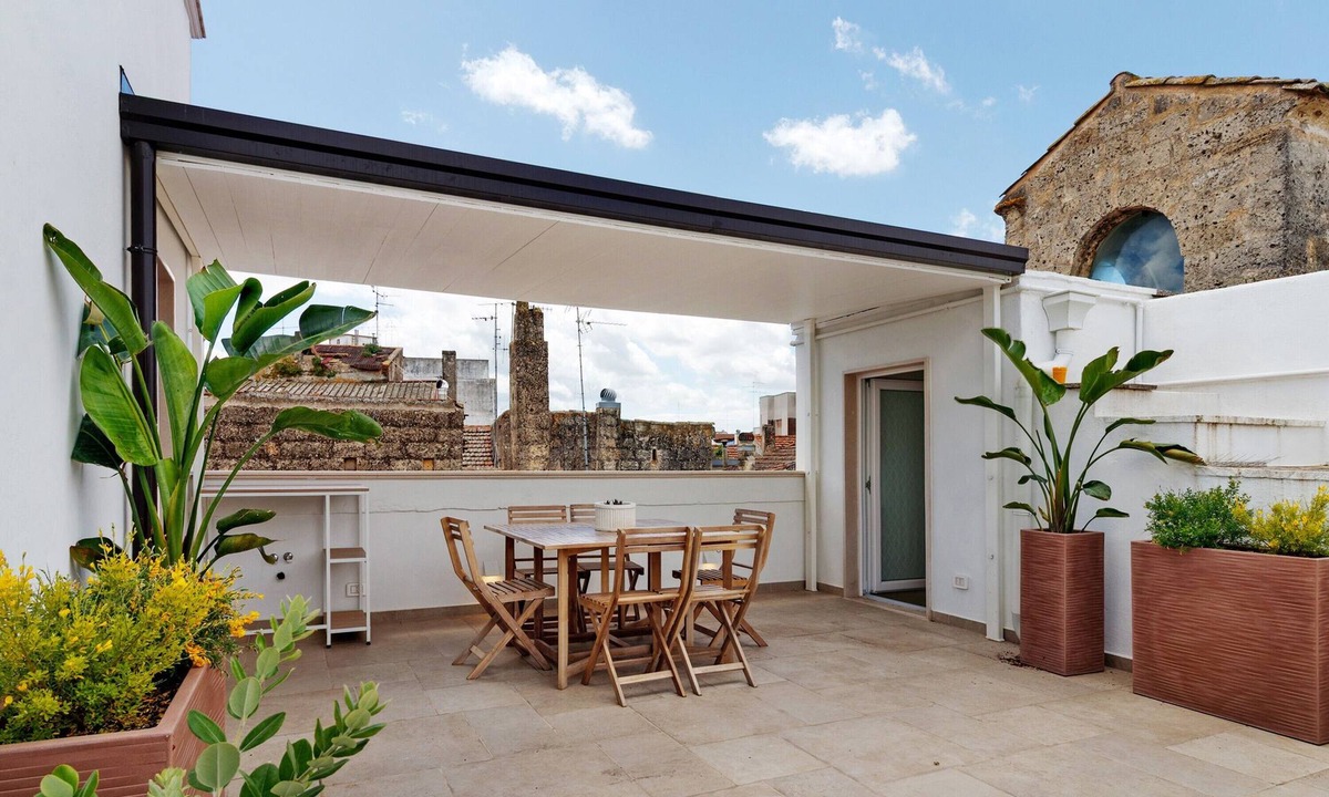 Gioia del Colle Apartment | Suite apartment with Private Terrace, Wi-Fi and Air Conditioning