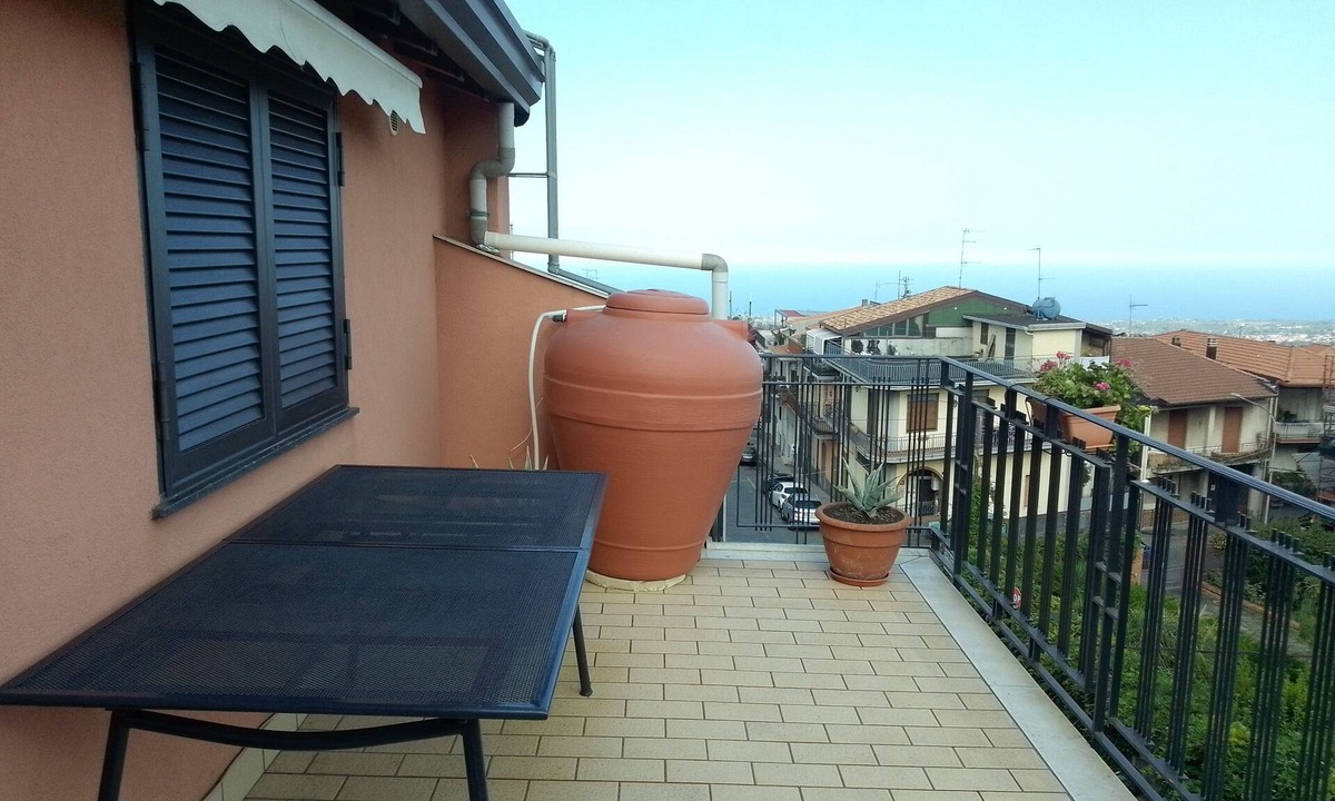 Zafferana Etnea Apartment | Suite Etna mare Between the slopes of Etna and the beautiful sea of Taormina