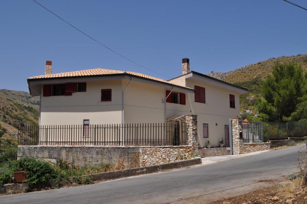 Monreale Apartment | Summerhouse Sagana
